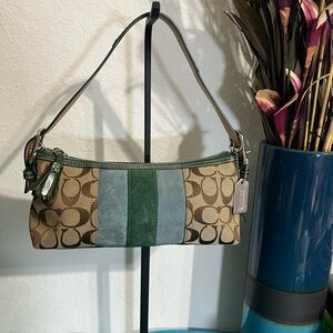 ❌SOLD❌ Vintage Coach Demi 7039 Signature Stripe Shoulder Bag From 2004